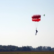 skydive_square